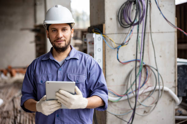 Best Licensed Electrician  in Eastmont, WA